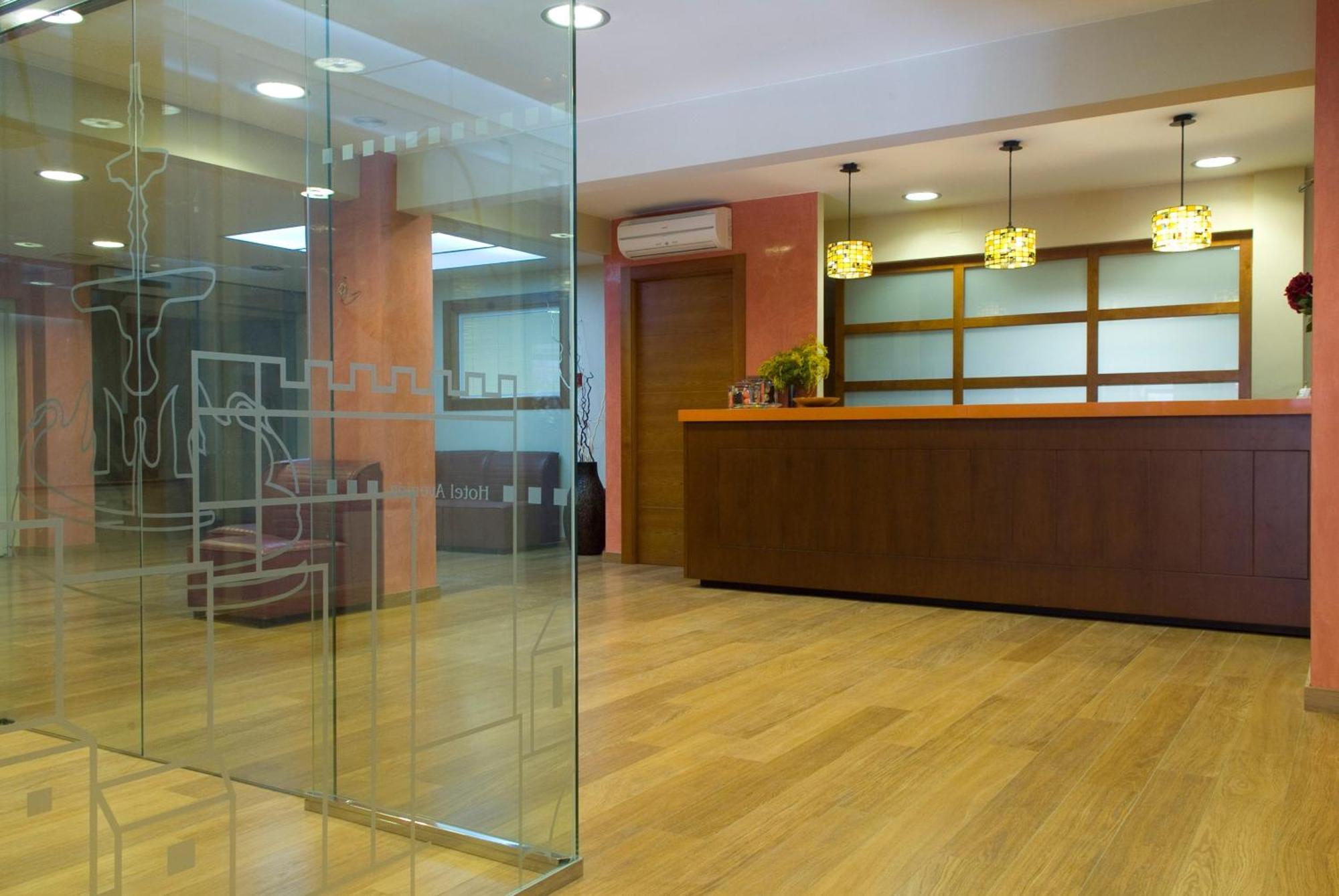 Hotel Avenida ريكينا المظهر الخارجي الصورة