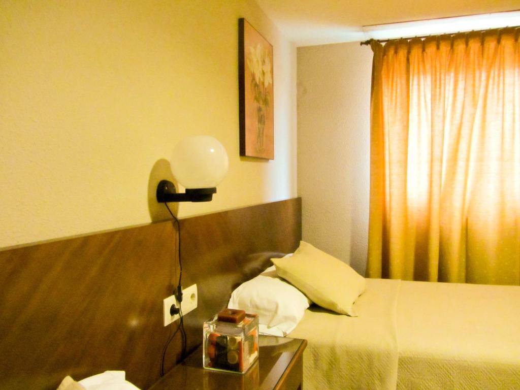 Hotel Avenida ريكينا الغرفة الصورة