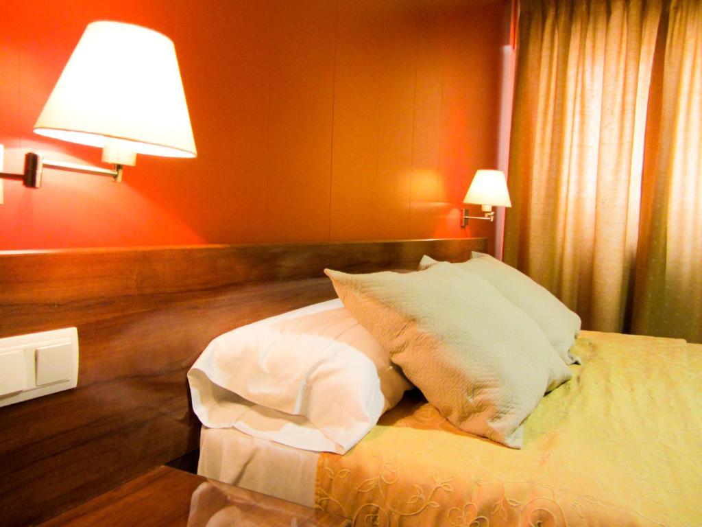 Hotel Avenida ريكينا الغرفة الصورة
