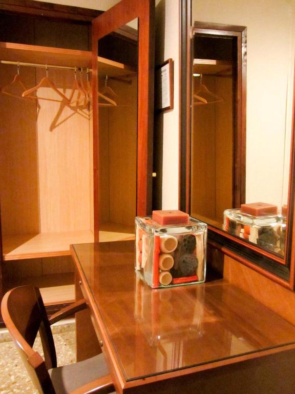 Hotel Avenida ريكينا الغرفة الصورة
