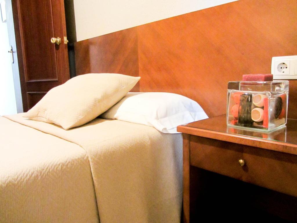 Hotel Avenida ريكينا الغرفة الصورة