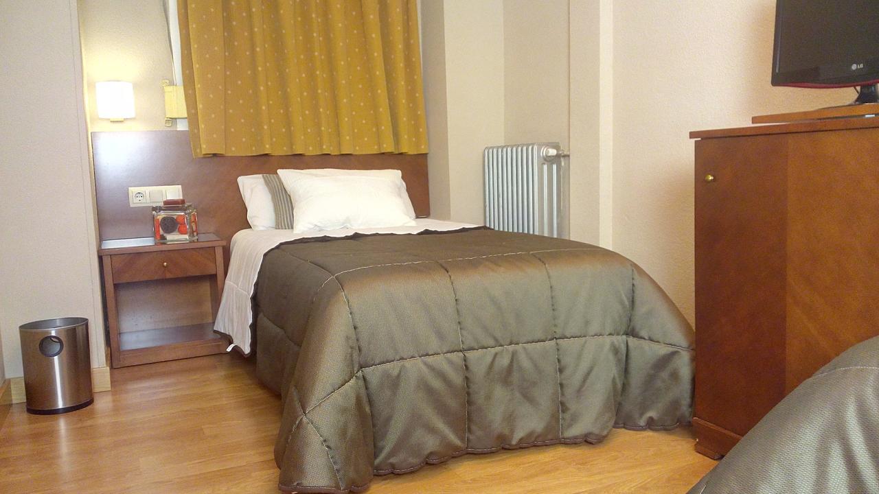 Hotel Avenida ريكينا المظهر الخارجي الصورة